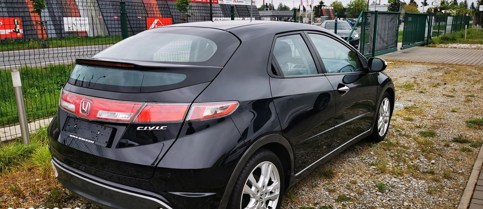 Honda Civic cena 29000 przebieg: 170000, rok produkcji 2010 z Kościan małe 172